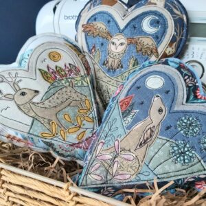 Freemotion Embroidery – Native Wildlife Textile Hearts